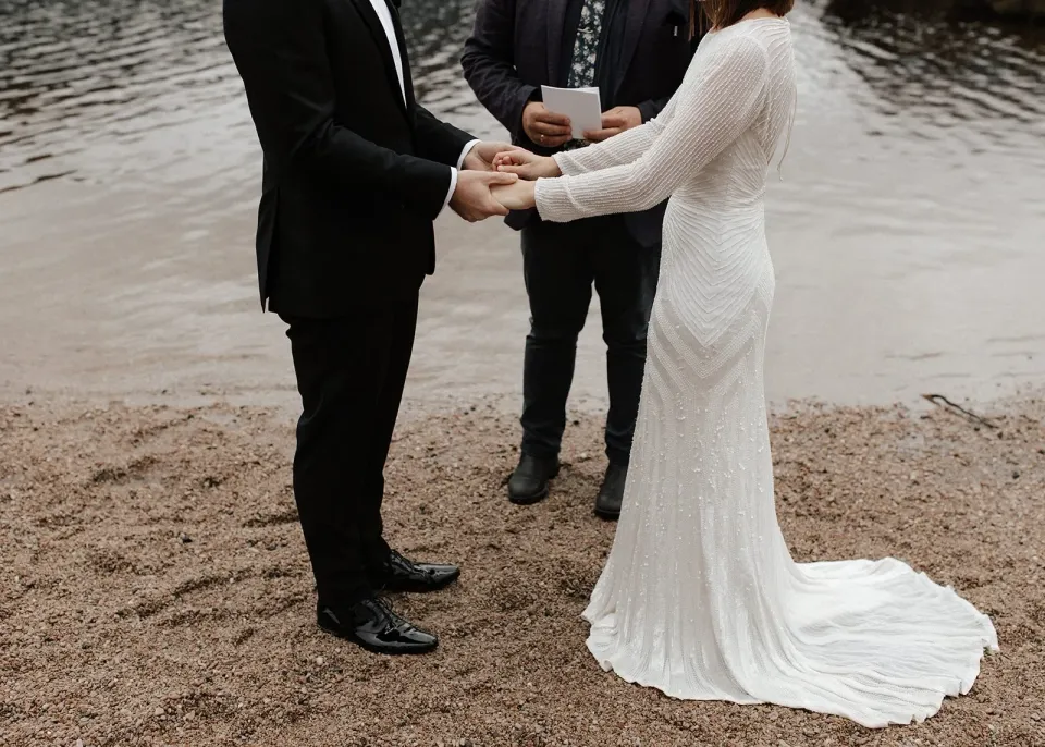 Elopement marriage ceremony on Dove Lake with Josh Withers Marriage Celebrant at Cradle Mountain