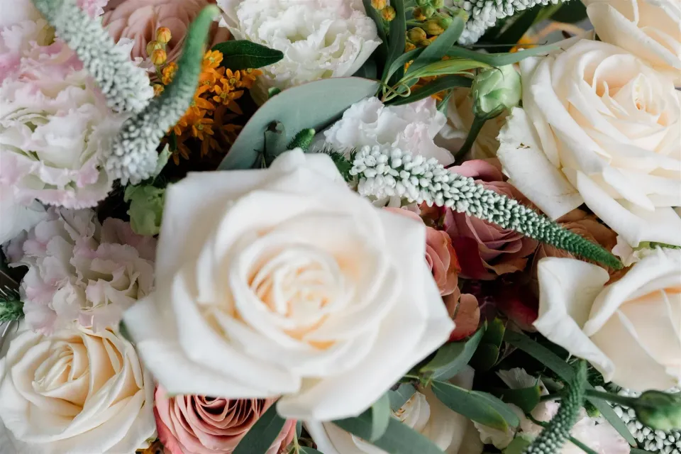 Positano elopement bouquet florals