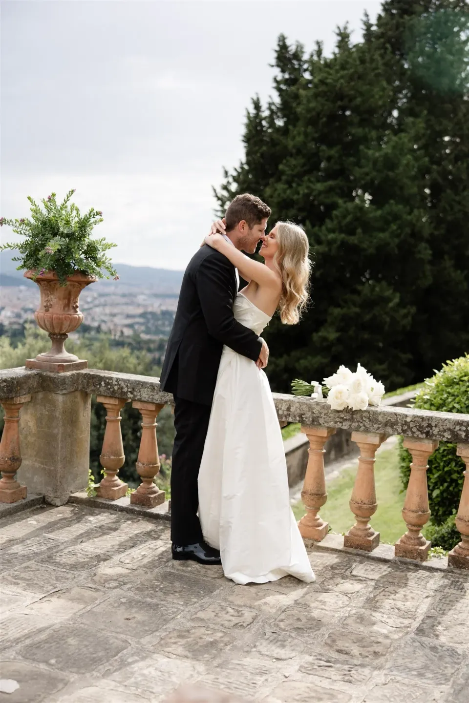 Florence, Tuscany, Italy, elopement with The Elopement Collective and House of Lucie plus celebrant Josh Withers