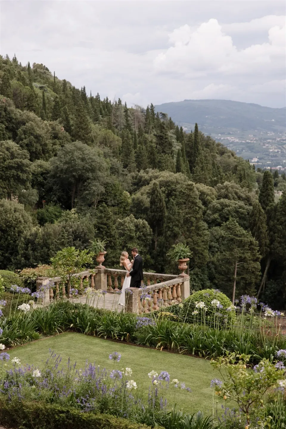 Florence, Tuscany, Italy, elopement with The Elopement Collective and House of Lucie plus celebrant Josh Withers