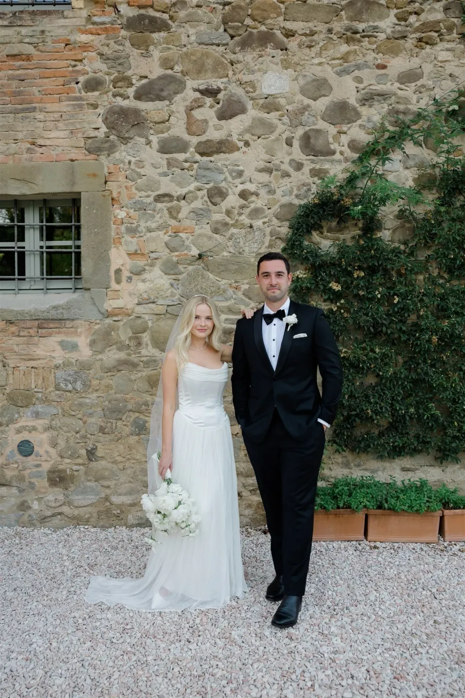 Elopement in Tuscany by the Elopement Collective at Vocabolo Moscatelli photographed by House of Love, featuring Josh Withers wedding celebrant.